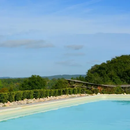 Ferienhaus Domaine Des Ormeaux Ajat