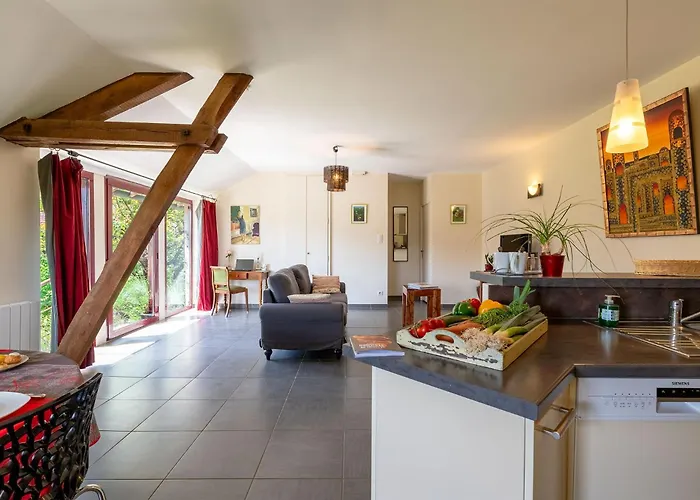 Domaine Des Ormeaux * Ajat